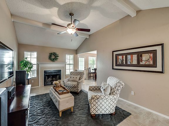 6704CopperwoodCt_05.jpg