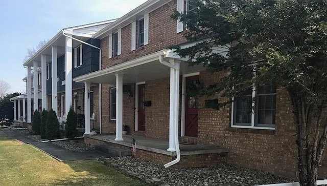 323 Hall Ave — Photo 2