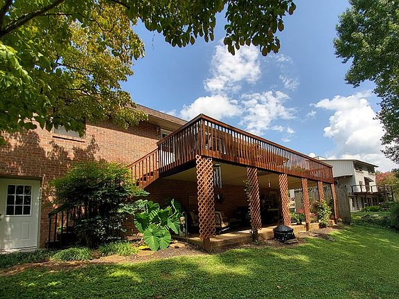 4th image of 3121 Bridgeway Dr