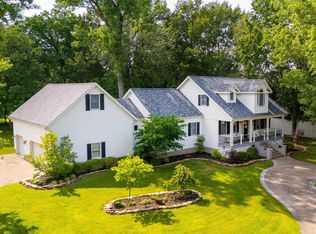 703 Rachael Ct, Carterville, IL 62918