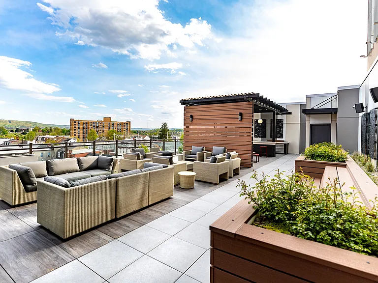 Center Square Lofts West — Photo 19