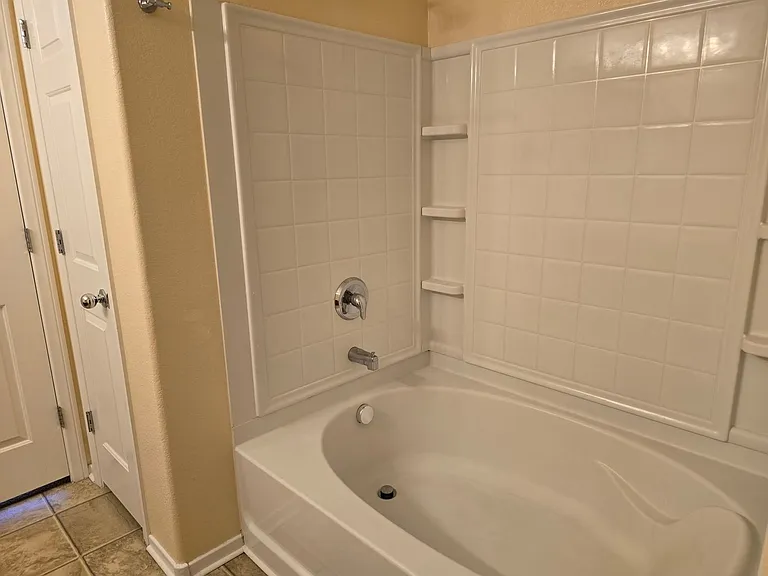 9160 Column Ct — Photo 26