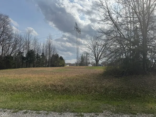 1428-1429 NE Mohican Trl, Greensburg, IN 47240