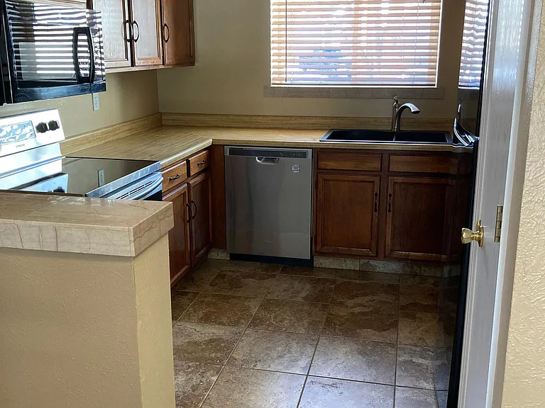 13352 Birch Cir — Photo 4