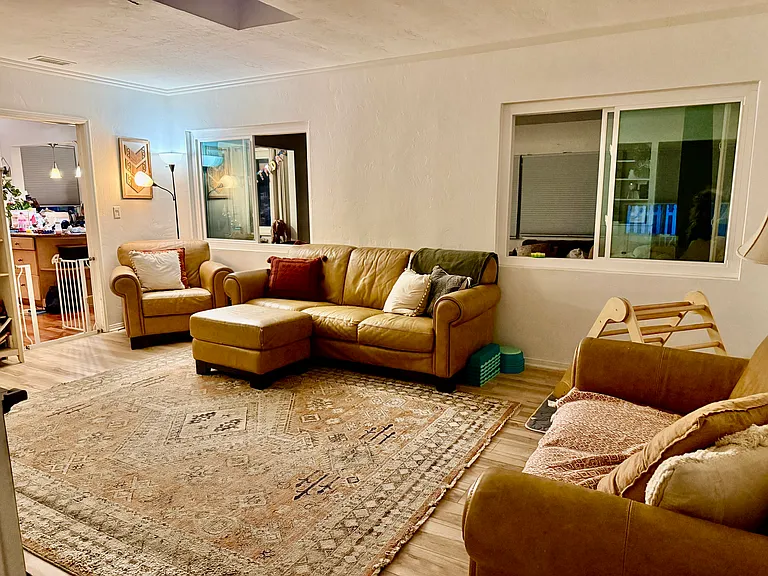 3586 Trophy Dr — Photo 7