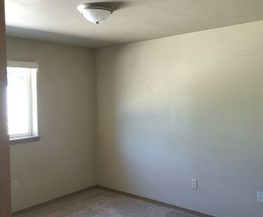 4th image of 113 NE Timberlake St #205