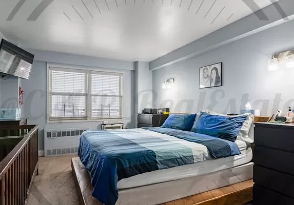 1st image of 160-10 89th Ave #15E
