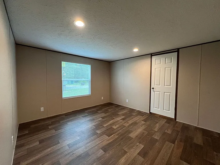 5012 Bullock Ct — Photo 16