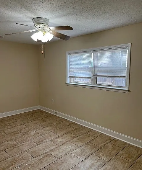3573 W Loyola Dr — Photo 13