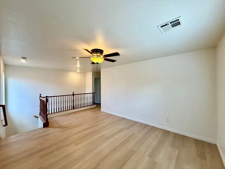 11183 Ranch Valley St — Photo 6