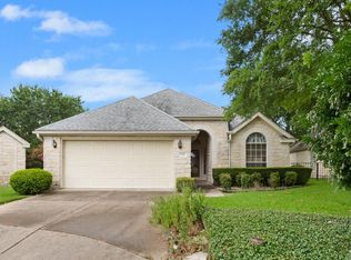128 Village Dr, Georgetown, TX 78628
