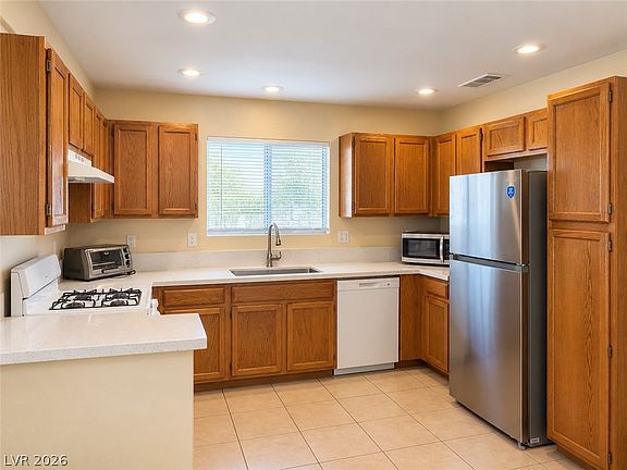 4th image of 5323 Hanging Tree Ln