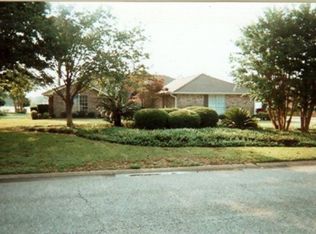 9130 Fairway Dr, Foley, AL 36535