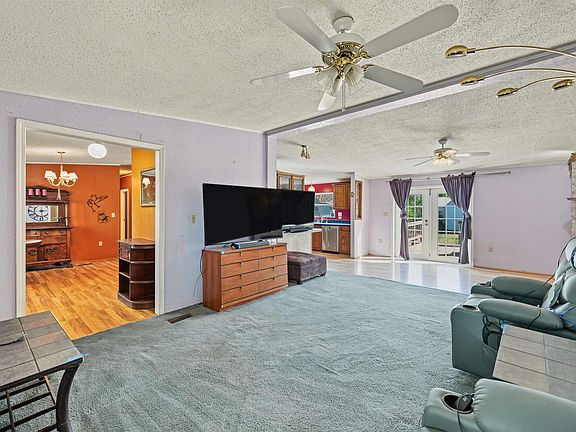 3rd image of 227 S Center St