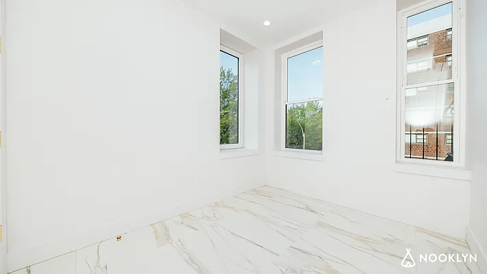 Rented by Nooklyn NYC LLC | media 15