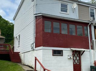 145 E Garibaldi Ave, Nesquehoning, PA 18240