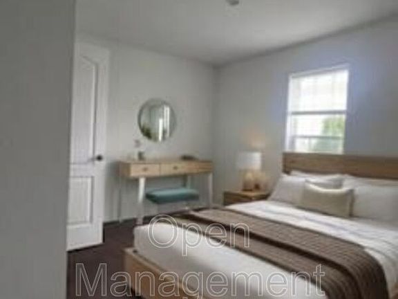 4th image of 511 E 1st St #23