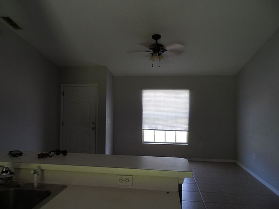 3rd image of 3399 Goldenhills St
