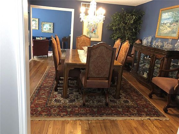 5th image of 6413 Los Robles Dr