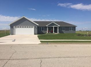 980 Quail Run, Lomira, WI 53048