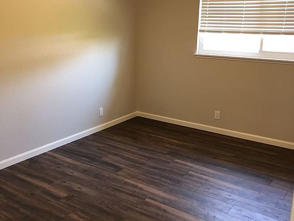 5th image of 569 S Eden Ave