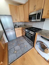 Rented by Bouklis Group