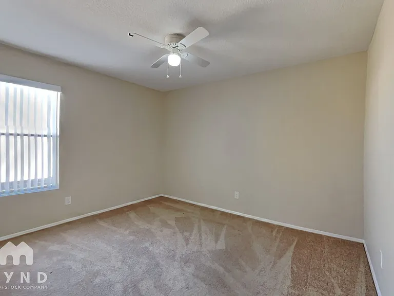2630 N Salem #2630 — Photo 10