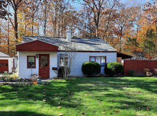 33 Crestline Dr, Ballston Spa, NY 12020