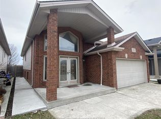 1517 Meridian St, Windsor, ON N9G 3E5