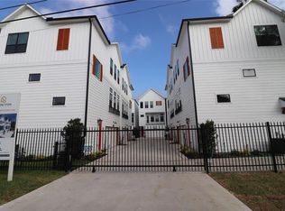 902 Martin St #F, Houston, TX 77018