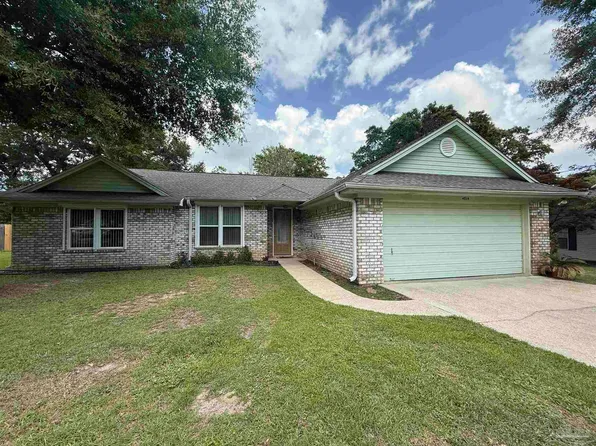 4814 Autumn Dr, Pace, FL 32571
