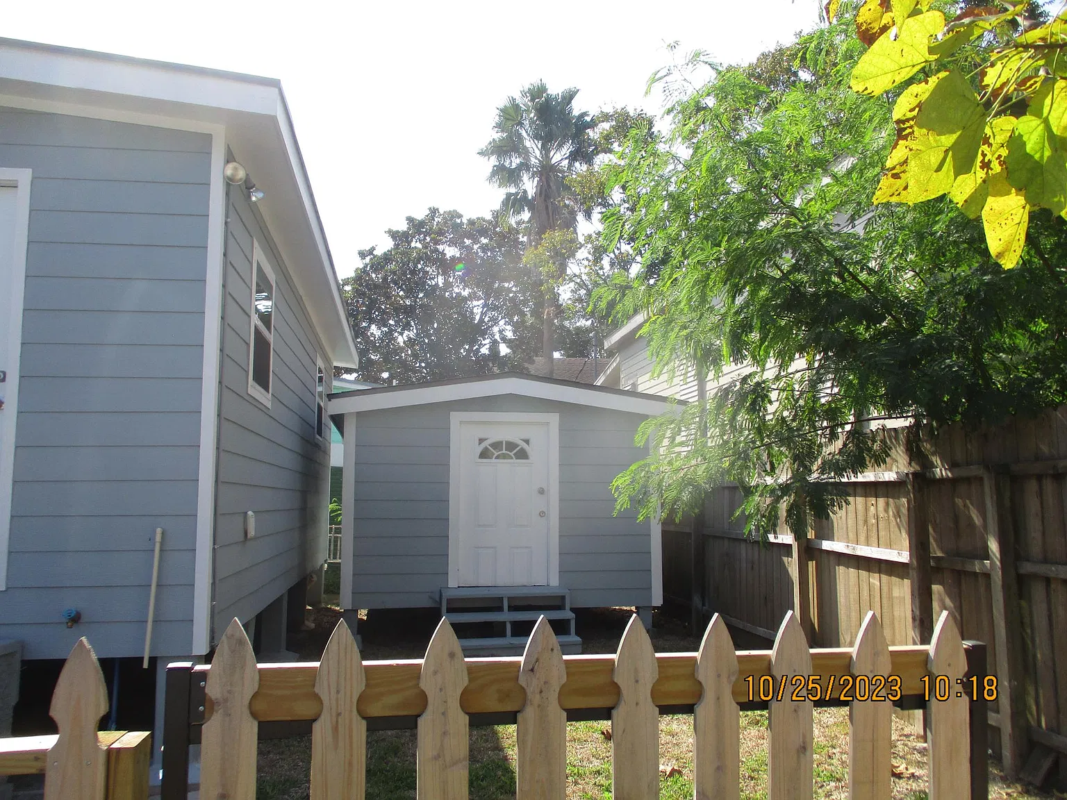 3 bed, 1202 sqft, $2,195 — Photo 3