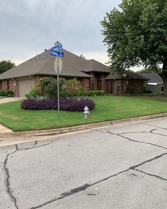 1st image of 3029 Pitkin Dr