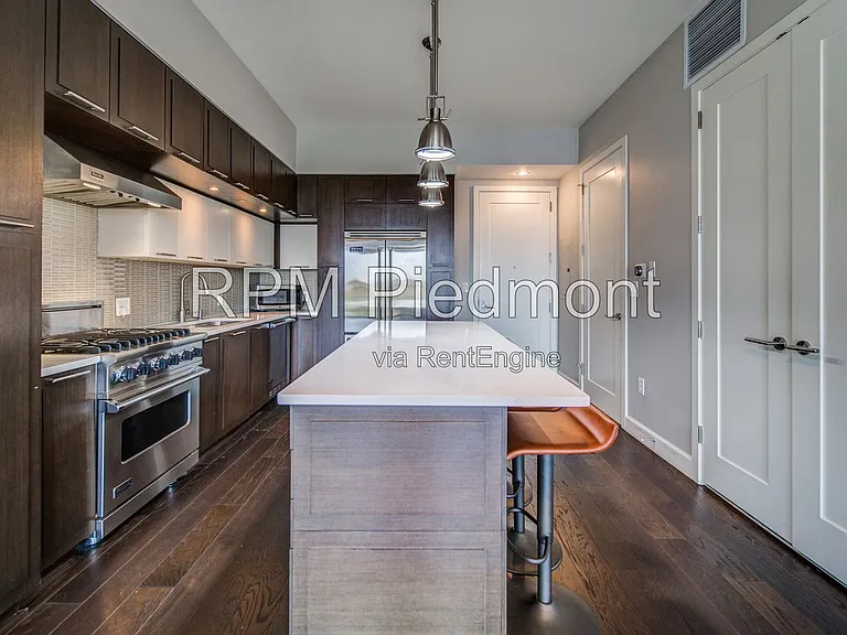 1820 Peachtree Rd #911 — Photo 10