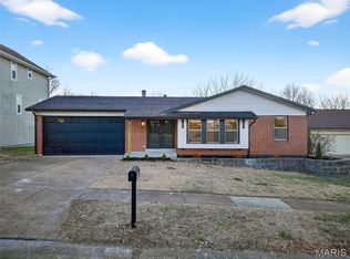 6017 Wagon Mount Ct, Saint Louis, MO 63129