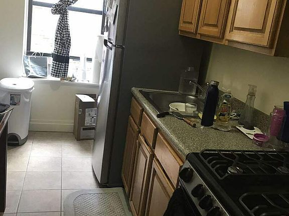 4th image of 3516 31st Ave APT 3D