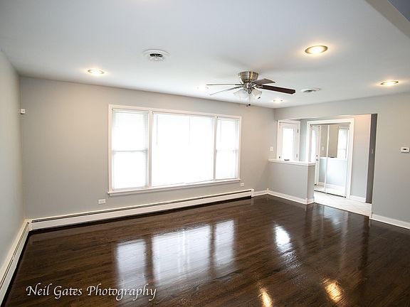 3rd image of 16865 Ellis Ave