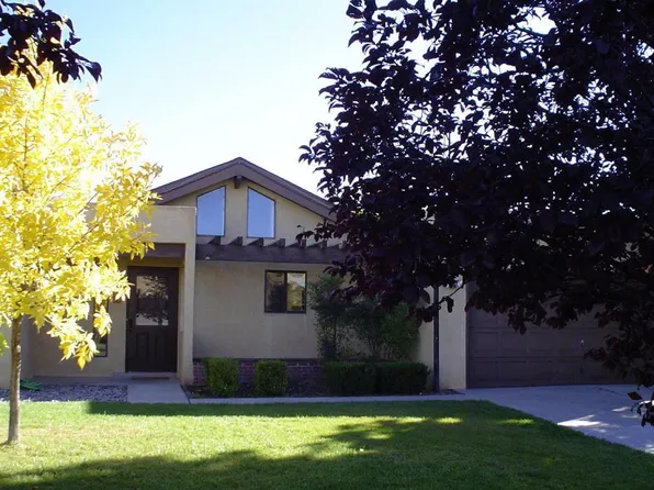 8512 Liberty Dr NE, Albuquerque, NM 87109