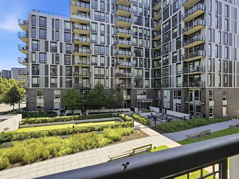 901 S 2nd St #201 — Photo 16