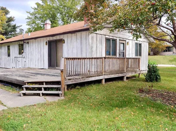 522 Vermilion Blvd E, Cook, MN 55723
