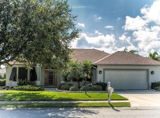 2339 Vintage St, Sarasota, FL 34240
