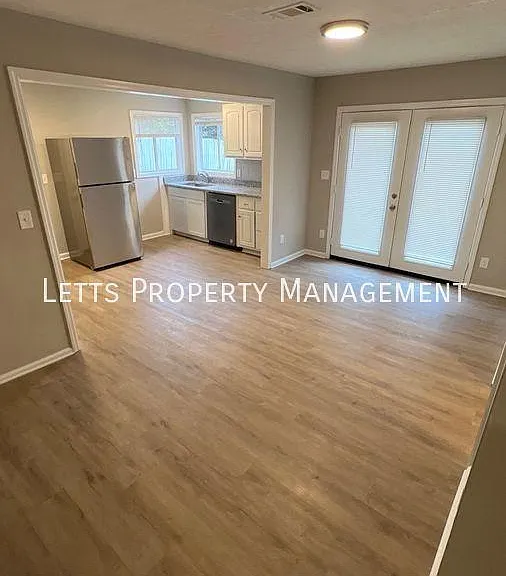 947 Belvedere Dr — Photo 4