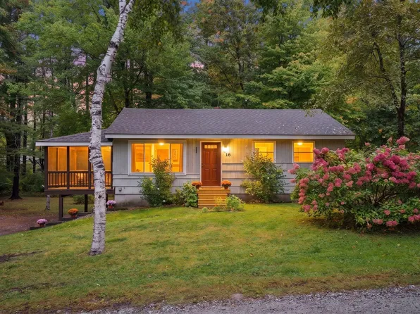 16 Hideaway Lane, Falmouth, ME 04105