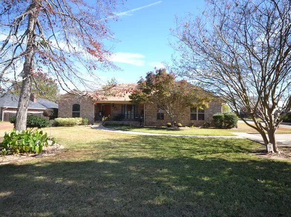 18 Broadmoor Dr, Magnolia, AR 71753