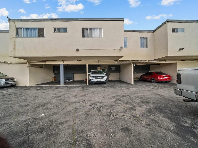 8371 Northgate Ave #16 — Photo 20