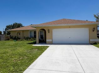 414 SE 13th St, Cape Coral, FL 33990