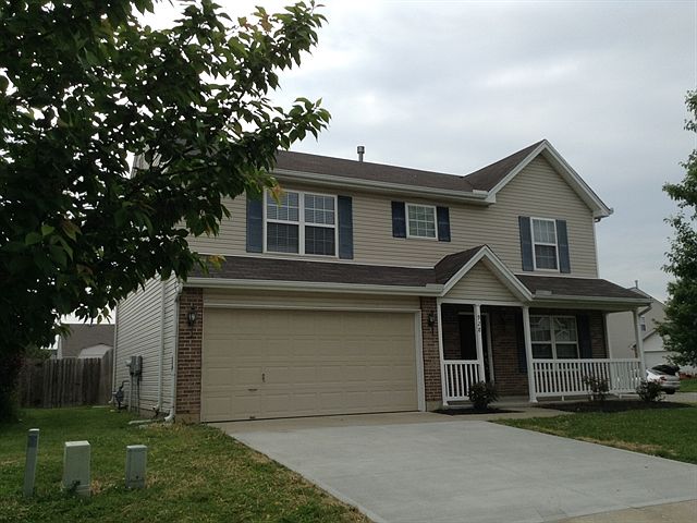 1st image of 928 Marcia Dr
