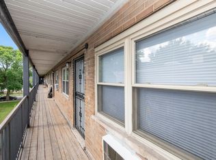 7635 S. Coles Avenue, Chicago, IL 60649