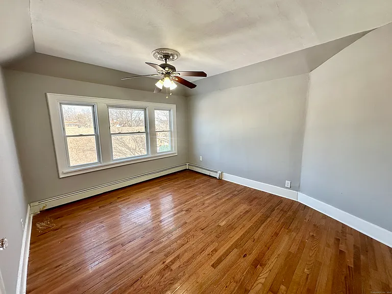 2683 Fairfield Ave #3 — Photo 9