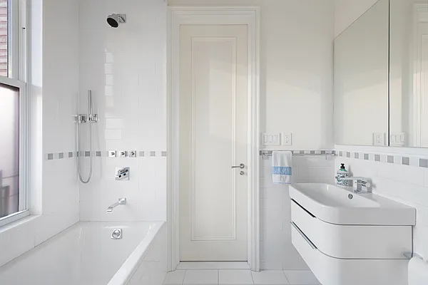 Sold by Compass | media 16